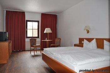 Landhotel Ruegen Stonkvitz Bilik gambar