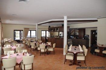 Landhotel Ruegen Stonkvitz Restoran gambar